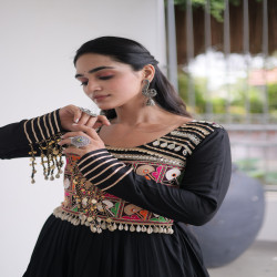 Women's Kutchi Gamthi Embroidered Navratri Gown with Mirror Work